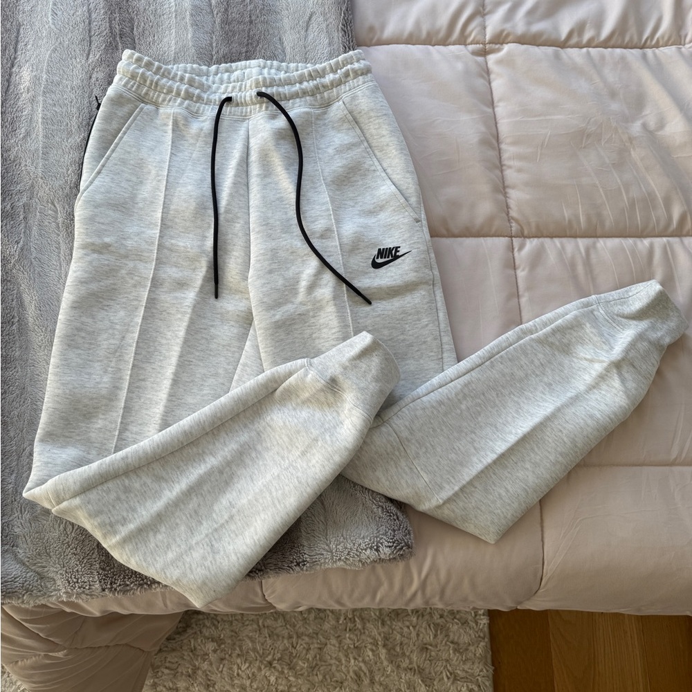 Nike Light Gray Sweatpant Joggers